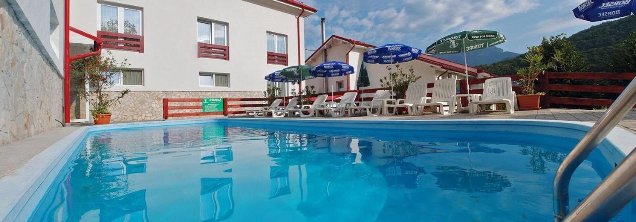 Hotel Domnitei Călimăneşti Exterior foto