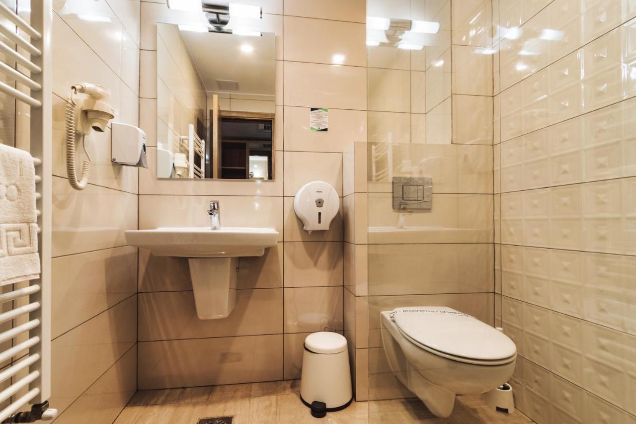 Hotel Domnitei Călimăneşti Exterior foto